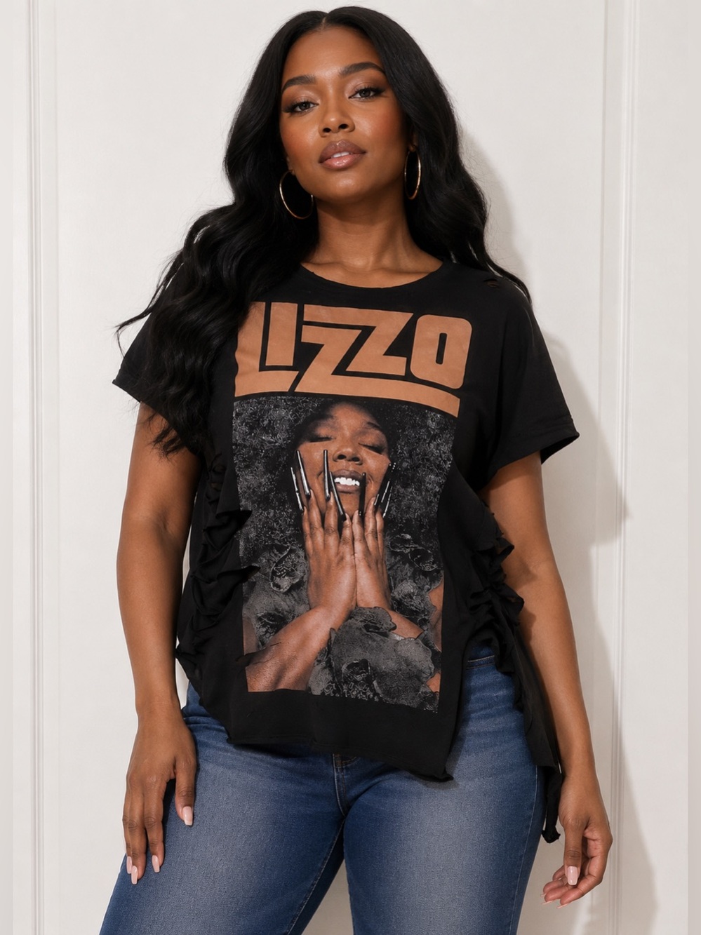 LIZzo distressed Black Graphic Short Sleeve Tee size L